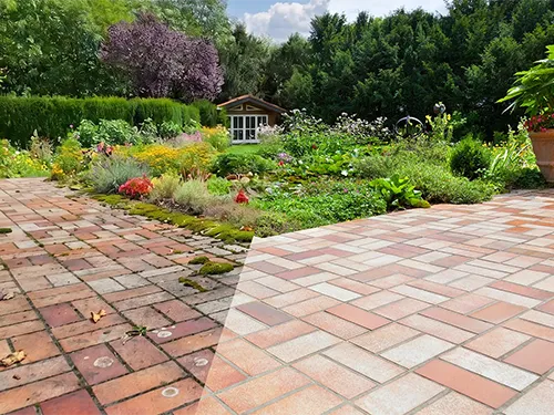 Nettoyage de terrasse à Amboise — Eauxigen Terrasse en pavés avant/après nettoyage à Amboise par Eauxigen
